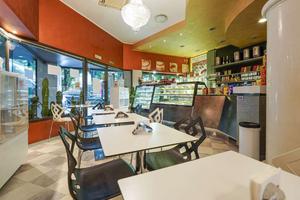 Avviata pasticceria fronte Piazzale Alpini - forte