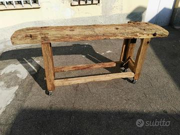 Banco in vero legno da lavoro con rotelle