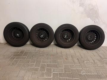 Cerchi con pneumatici estivi Continental