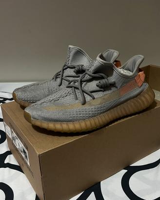 Yeezy boost v2