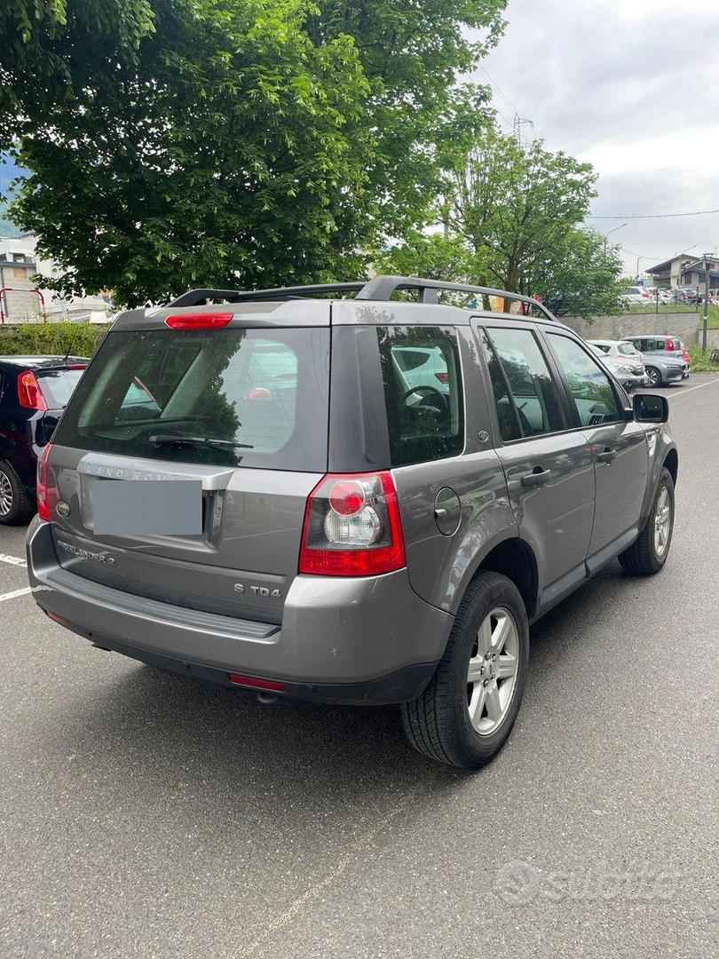 Land Rover Freelander 2008 photo 5