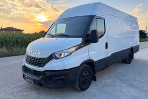 Iveco Daily 35S16A8 2.3 HPT PC Cabinato Hi-Matic
