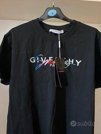 maglietta givenchy