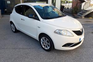 Lancia Ypsilon 1.2 69 CV 5 porte GPL Ecochic Gold