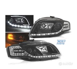 FARI PER AUDI A4 B7 04-08 FONDO NERO FRECCE A LED