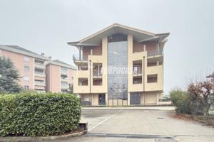 TRILOCALE IN RECENTE COSTRUZIONE CON GIARDINO, VIA