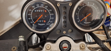 Triumph Legend 900 TT