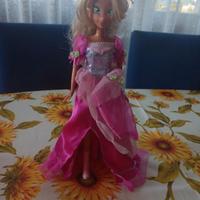 bambola winx Flora