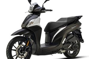 Sym Symphony ST 200 Bauletto e parabrezza incluso 
