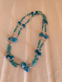 Collana con pietre dure azzurre