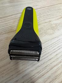 Rasoio Braun a batteria