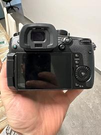 Panasonic Lumix GH5 + 12-60mm + Olympus 25mm f/1.8