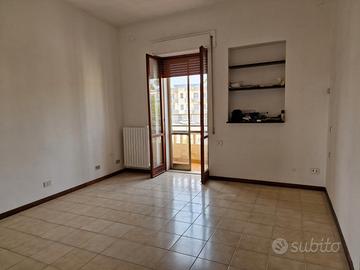Appartamento dotato di 3 vani 60mq + cantina