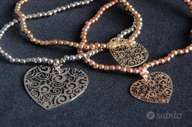 Bracciale elastico bigiotteria cuori in tre colori