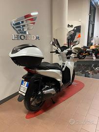 Subito - Motomarche di Latini Franco - Honda SH 300 Sporty - 2018 - Moto e  Scooter In vendita a Ancona