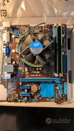 Scheda madre + processore Intel + 4GB Ram