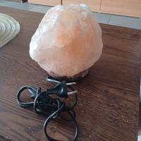 Lampada di sale rosa dell'Himalaya