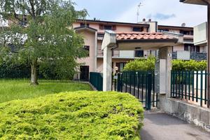 4 LOCALI A VILLA D'ADDA