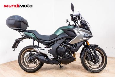 CFMOTO 700MT - 2024