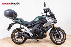CFMOTO 700MT - 2024