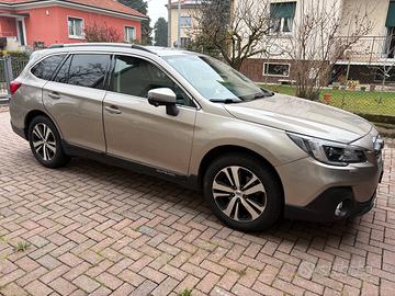 Outback V 2018 2.5i Premium Lineartronic