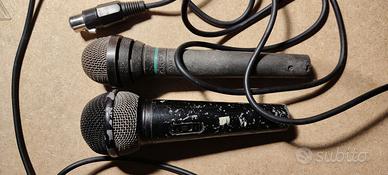 2 microfoni shure e akg