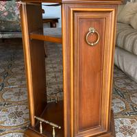 Carrello porta bottiglie / liquori in legno.