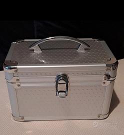 beauty case in alluminio 