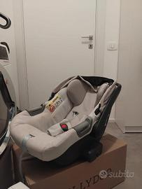 Trio inglesina aptica