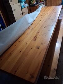 tavolo di legno massello