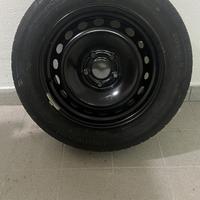 Gomma Continental 205/60R16 con cerchio – come nuo