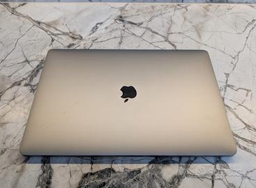 MacBook Pro 2019 - I7 Touch Bar