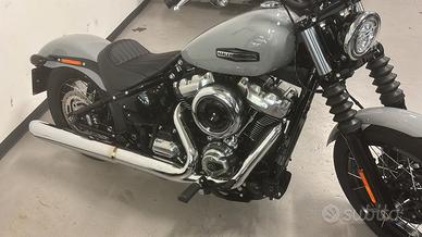 Harley Davidson Softail Street Bob 117