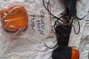 Honda cb 400 n frecce posteriori