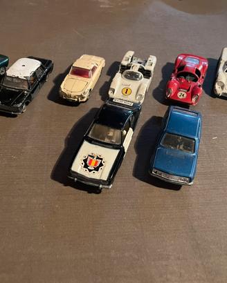 Lotto 9 modellino auto in metallo marche diverse