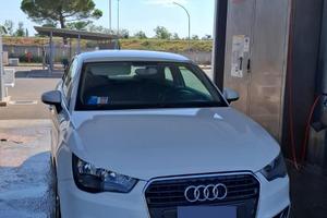Audi A1 Bianca