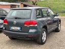 volkswagen-touareg-2-5-r5-tdi