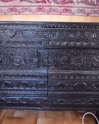 Cassettiera in stile  Sardo