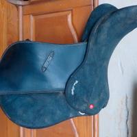 Sella  sintetica per equitazione  misura 17  