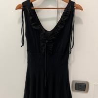 Canotta nera con ruches