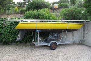 Barca a vela sportivo