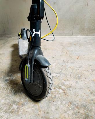 Monopattino elettrico Lexgo