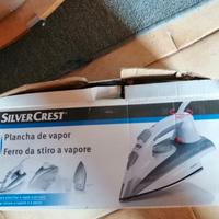 Ferro dac stiro a vapore