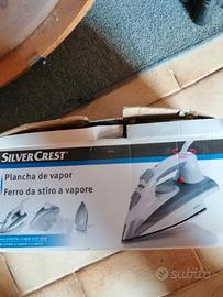 Ferro dac stiro a vapore