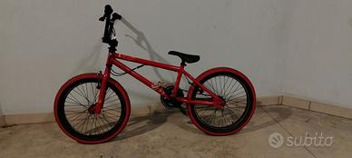  bicicletta BMX
