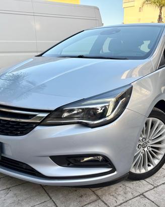 Opel Astra 1.6 CDTi 110CV berlina nuovissima