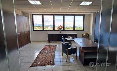 Ufficio arredato al 1°p., v. Nazionale Tavagnacco