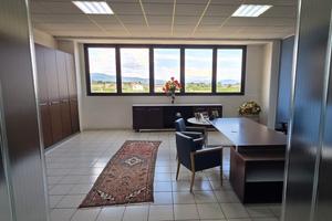 Ufficio arredato al 1°p., v. Nazionale Tavagnacco