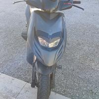 aprilia sr 