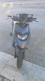 aprilia sr 